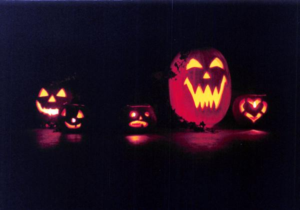 1999_11_Pumpkin and Red truck