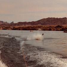 1982 05 Steve on the water