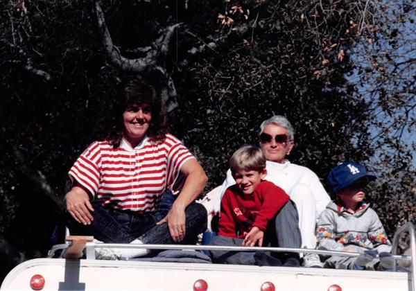 1989-01 Parade to Easter